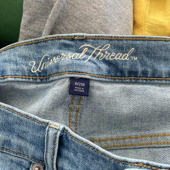 Universal Thread Distressed Wide Leg Jeans - Picture 6 of 8